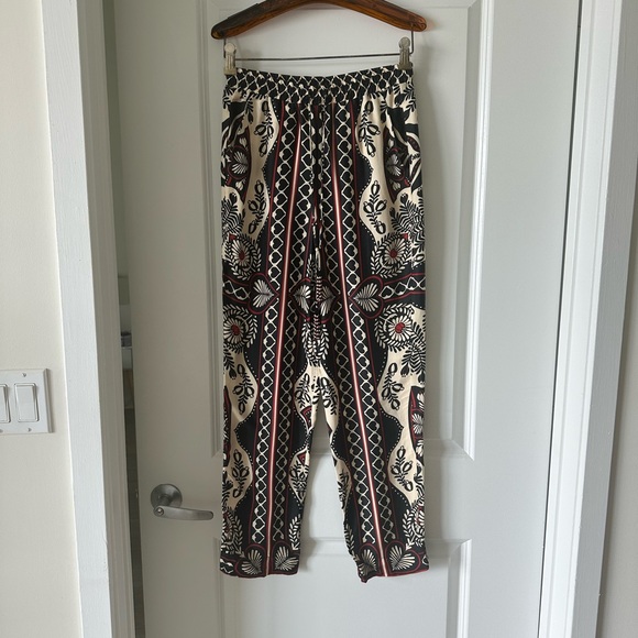 Farm Rio Black Passion Scarf Pants - Picture 7 of 10